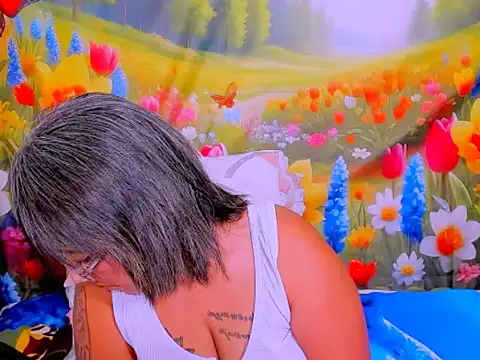 indianroxy Chat XXX live