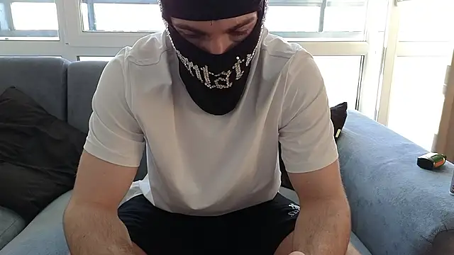 Pokazy przed kamerką – chantatummm