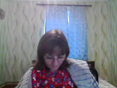 Show modela Alisaprice077 na web-kameri