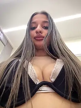 Anyssia Chat XXX live