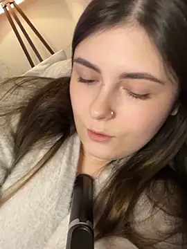 دردشة Lovely_Waifu الجنسية المباشرة