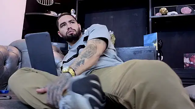 matteosantos 网络视讯表演