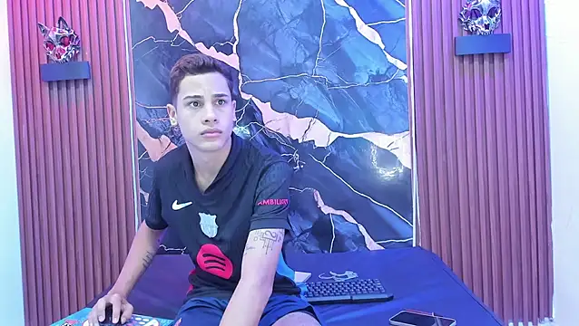 Bigx_Twink__ Adlı Modelin Web Kamerası Şovu