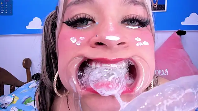 Czat XXX na żywo – miss__evolet