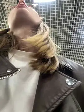 Show de FReyja_44 na webcam