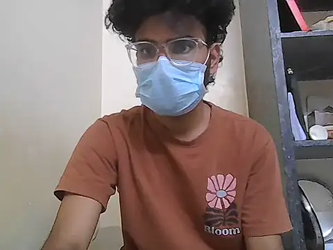 Pokazy przed kamerką – Madhu08fm