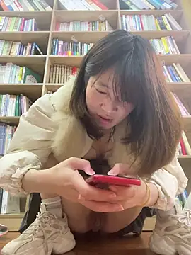 Chat +18 de littleqiu ao vivo