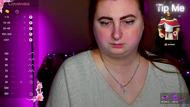 Chat +18 de Alicia_love00 ao vivo