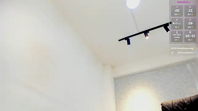 lily_cash1のライブXXXチャット