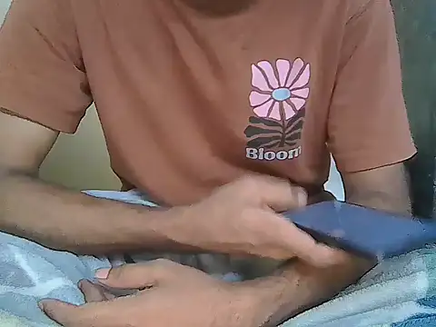 Chat XXX en directo de Madhu08fm