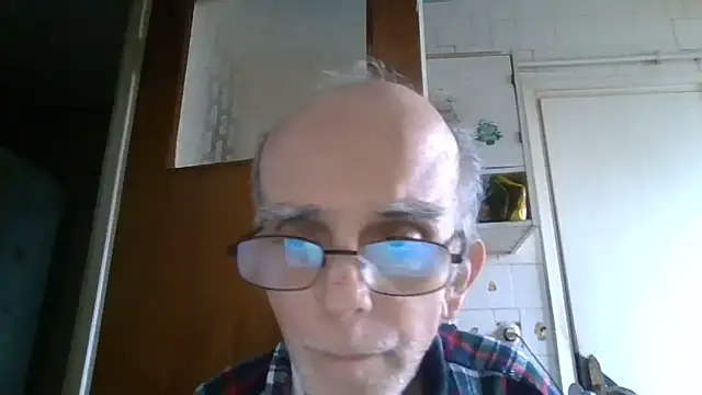 mariusica1@xhのライブXXXチャット