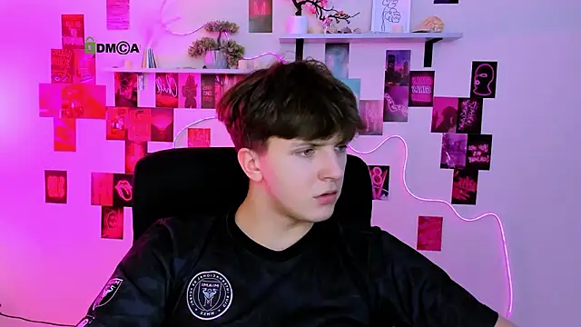 Chat +18 de travis_wolf_ ao vivo