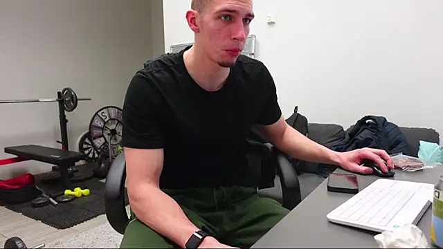 Show modela Ryan_Dozer na web-kameri