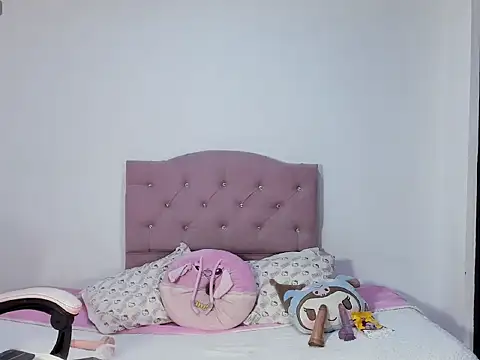 دردشة Antoneella_Sweett الجنسية المباشرة