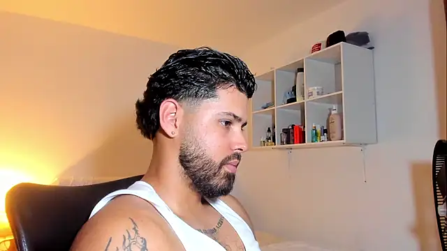 عرض كام Justyn_Torres