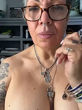 Chat XXX en directo de dieseldame1313