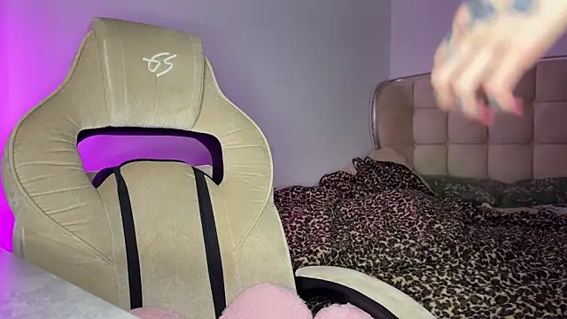 Chat +18 de MarlynRobertsen ao vivo