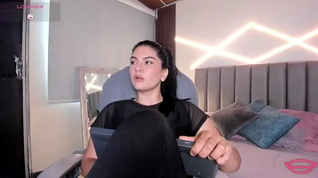 Chat +18 de Veronicalanx1 ao vivo