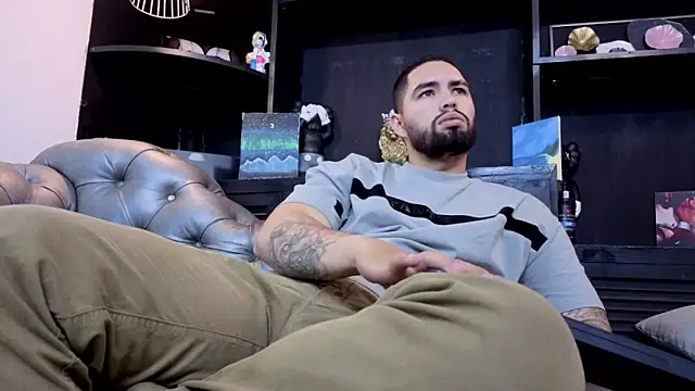 Chatroom XXX en direct de matteosantos