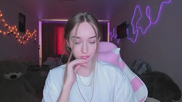 MoonDust's Live XXX Chat