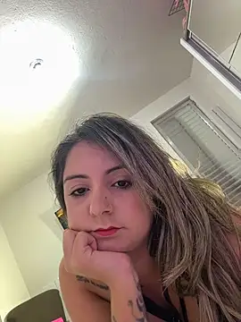 Victoriacavalliery: онлайн-секс-чат