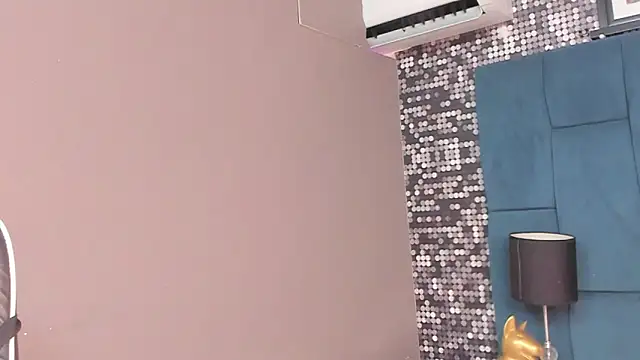 reze_chaw – Live XXX-chat