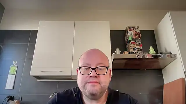 theitalianbear live XXX chat