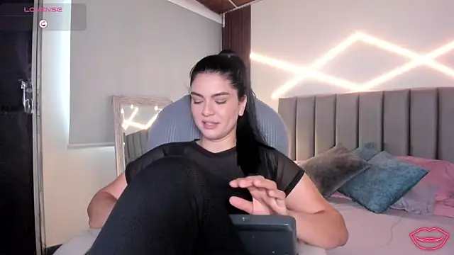 Veronicalanx1のライブXXXチャット