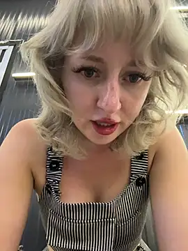 RonnieKiss 라이브 XXX 채팅