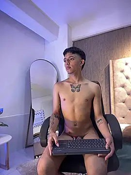 LeoHard__'s Live XXX Chat