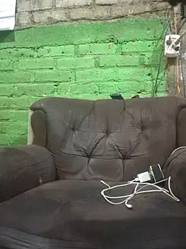 Tunegro22cm: διαδικτυακό σόου στην κάμερα