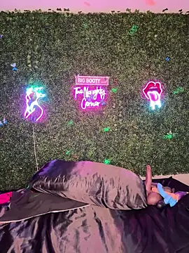 RenaThickAssn Live XXX chat