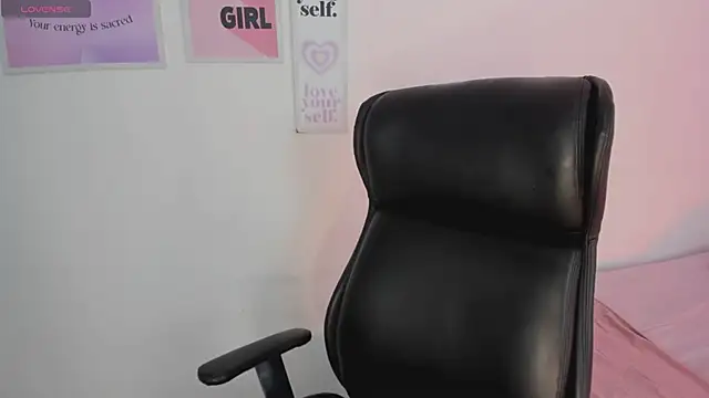 LanaJones_ লাইভ XXX চ্যাট