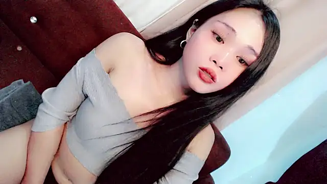 Amomentoflust99 – Kamerová šou