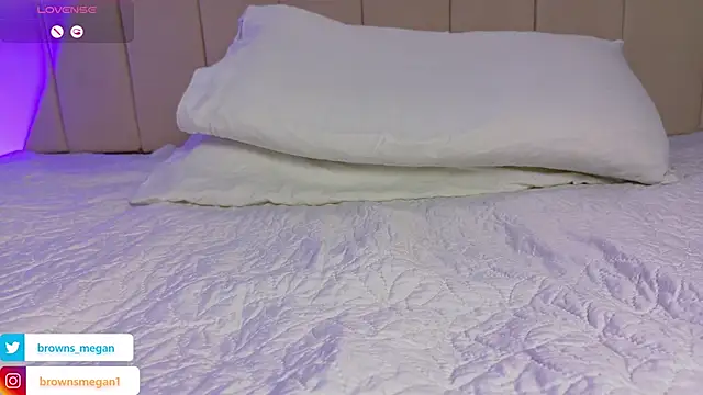 Megan_browns1's Live XXX Chat