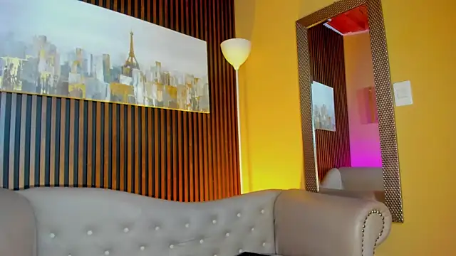 Chat XXX en directo de LauraAristizabal