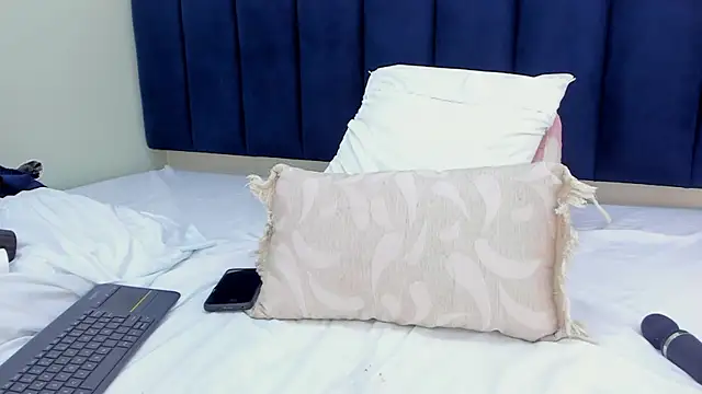 mayaevansmg Chat XXX in diretta