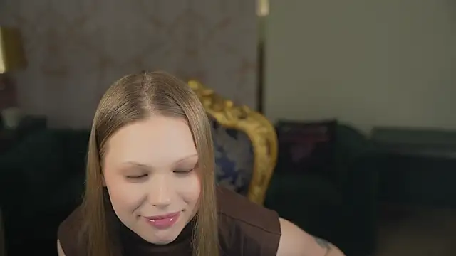 Chat XXX en directo de Charlotte_Dreams