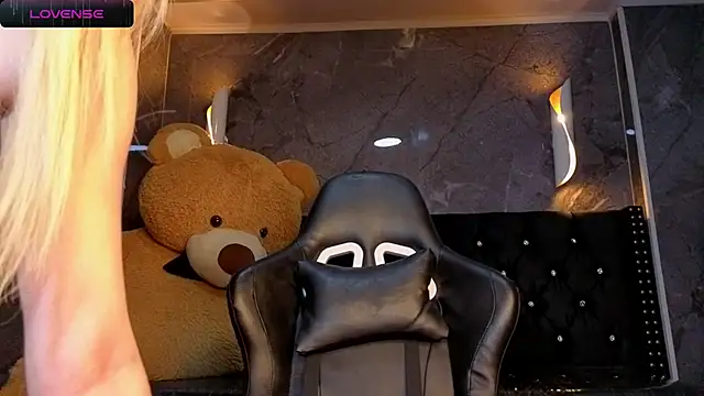 Kitty_fox_b – Live XXX-chat