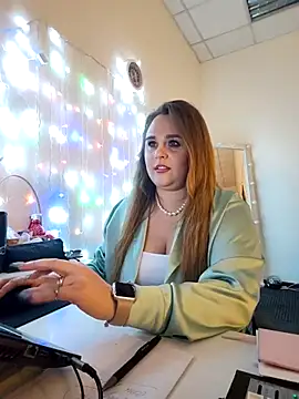 Juicy_PeachLux's Live XXX Chat