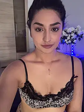 Mia_spicyy 웹캠 쇼