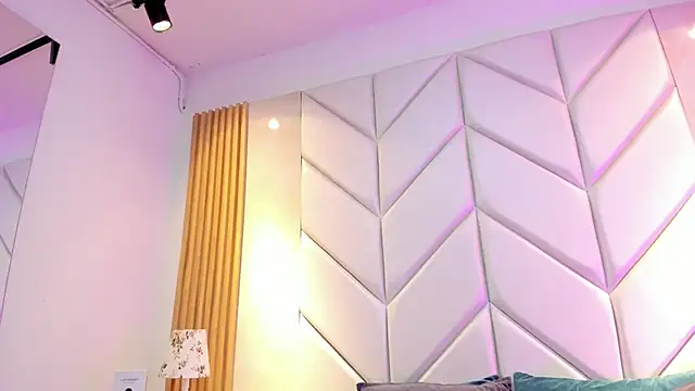 Samanta_Raven Webbikameraesitys