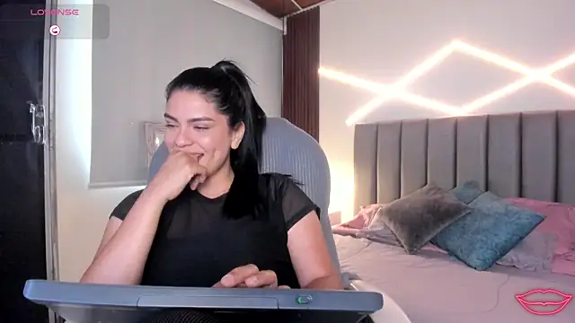 Veronicalanx1's Live XXX Chat