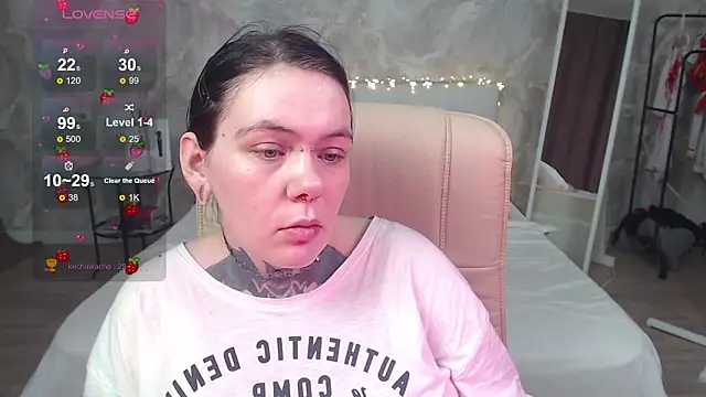 Qwerty_Anna_Lbo's Webcam Show