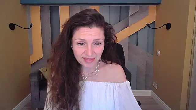 EllaLong Live XXX Chat