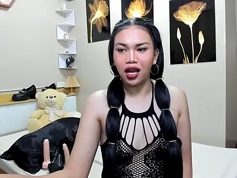 Show de hugecelestina na webcam