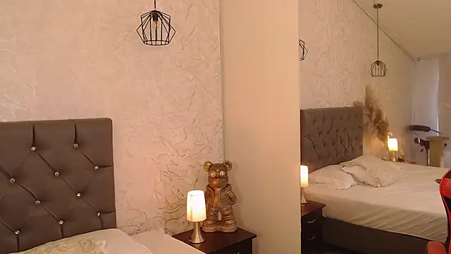 Sabriinaa_Foxx Chat XXX in diretta