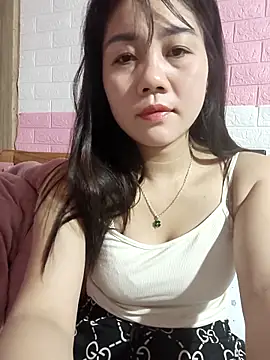 Ngocmai_lazdy Chat XXX in diretta