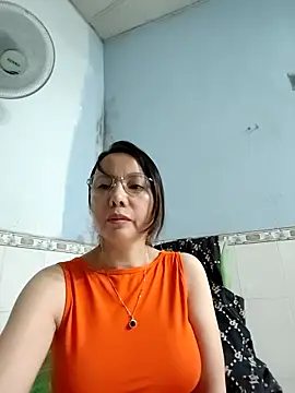 Sembang XXX Secara Langsung Famrita