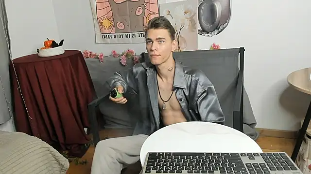 Shadow_blink live XXX chat